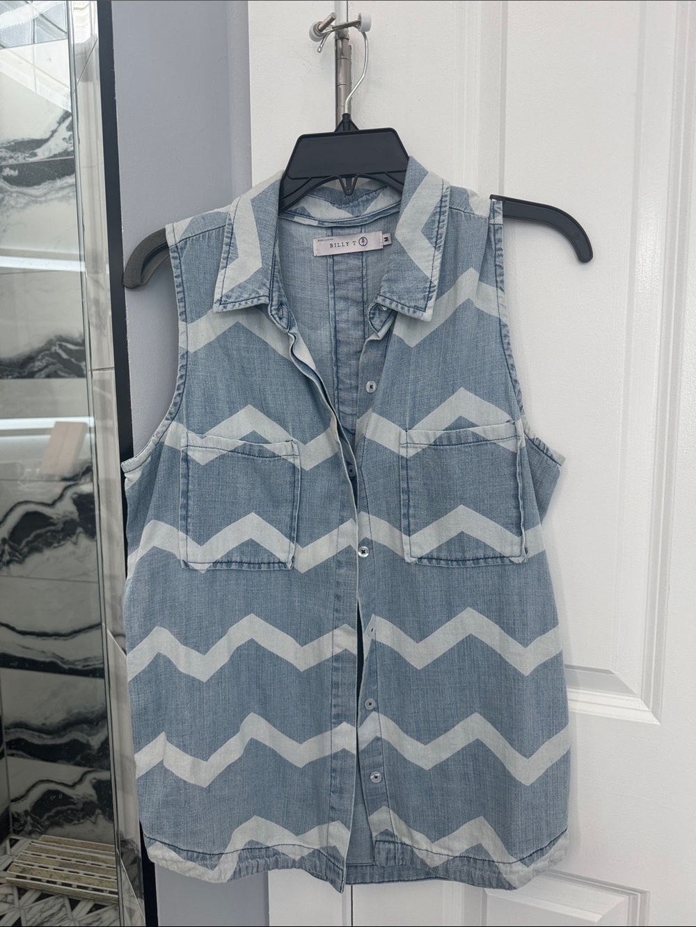 Riley Denim Sleeveless Chevron Button-Down Shirt - Light Blue/Cream